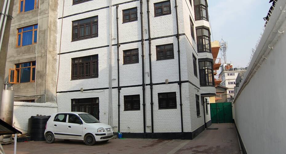 Hotel New Metro, Srinagar 3
